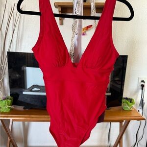 Quince Red One-Piece Swimsuit M Sustainable Recycled Fabric NWT